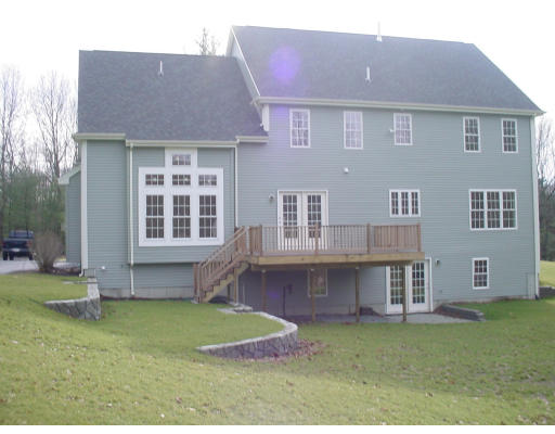 13 Camp Road Foxboro, MA 02035 - Photo 3 of 12 Gallery Image 3
