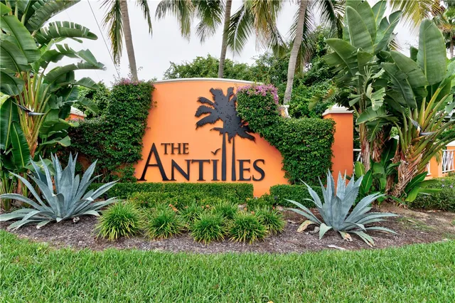 $695,000 | 2815 St Barts Square, Vero Beach, FL 32967