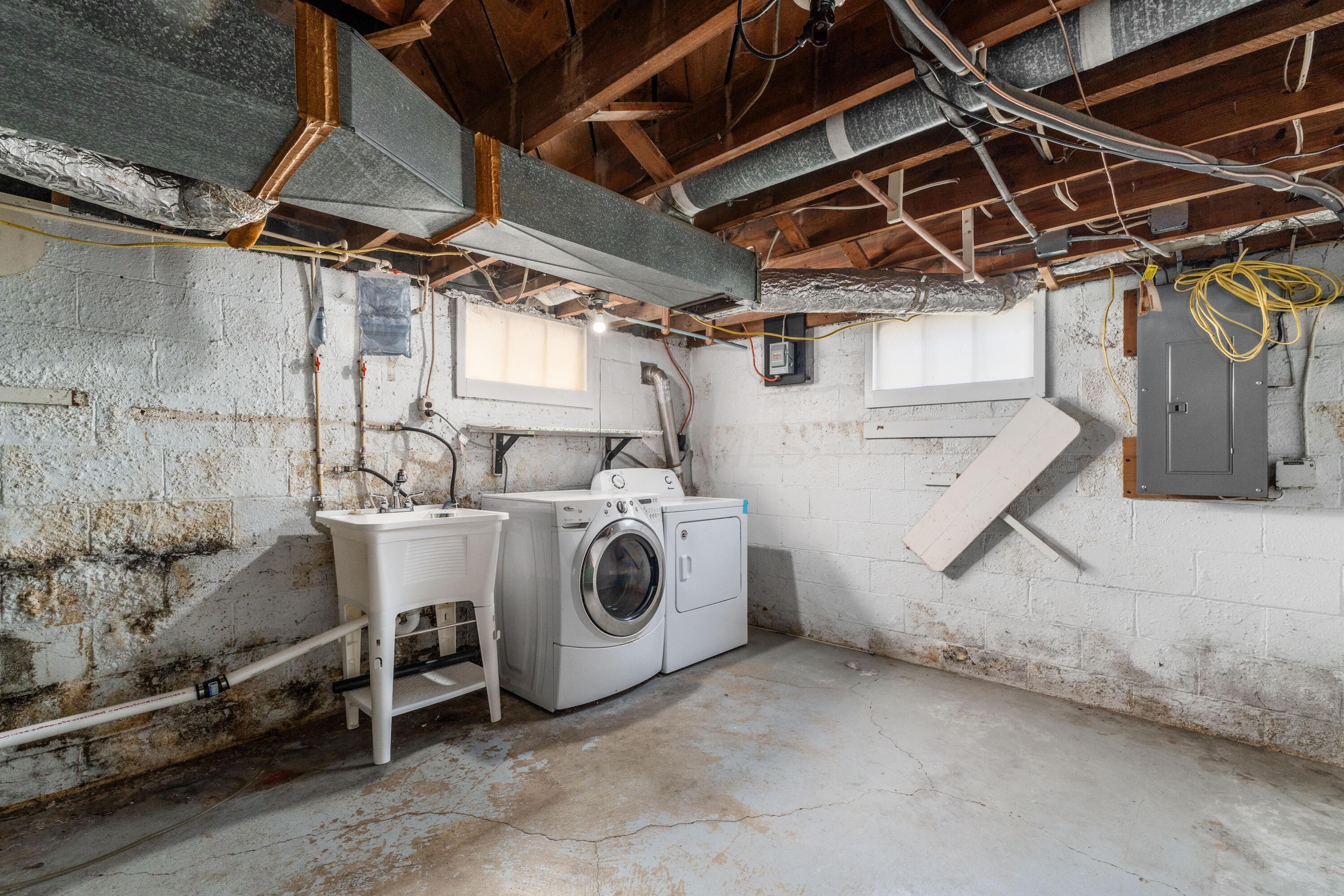 240 Stare Road Newark, OH 43055 - Photo 22 of 32 Lower Level laundry