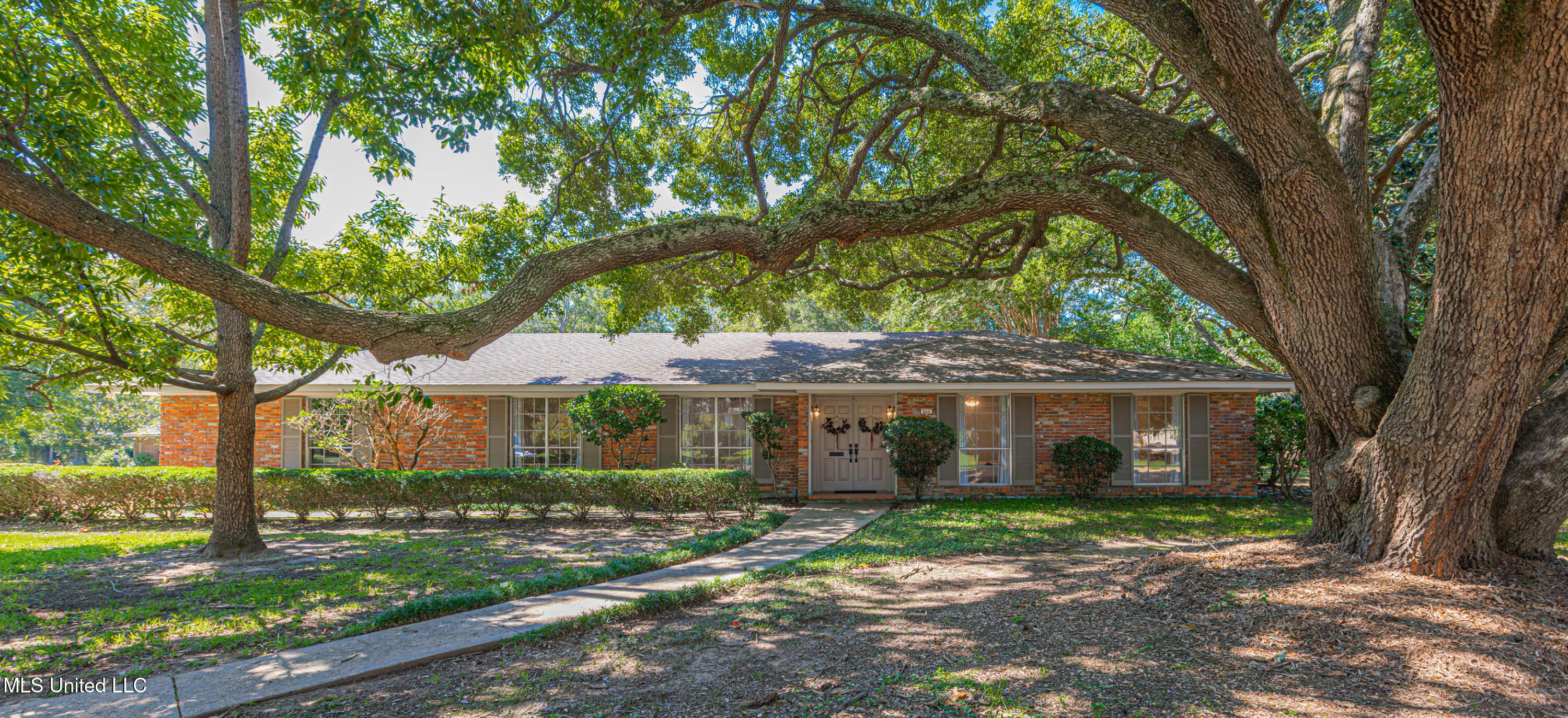 406 Rollingwood Drive Jackson, MS 39211 - Photo 1 of 48 1R4A4176-Enhanced-NR