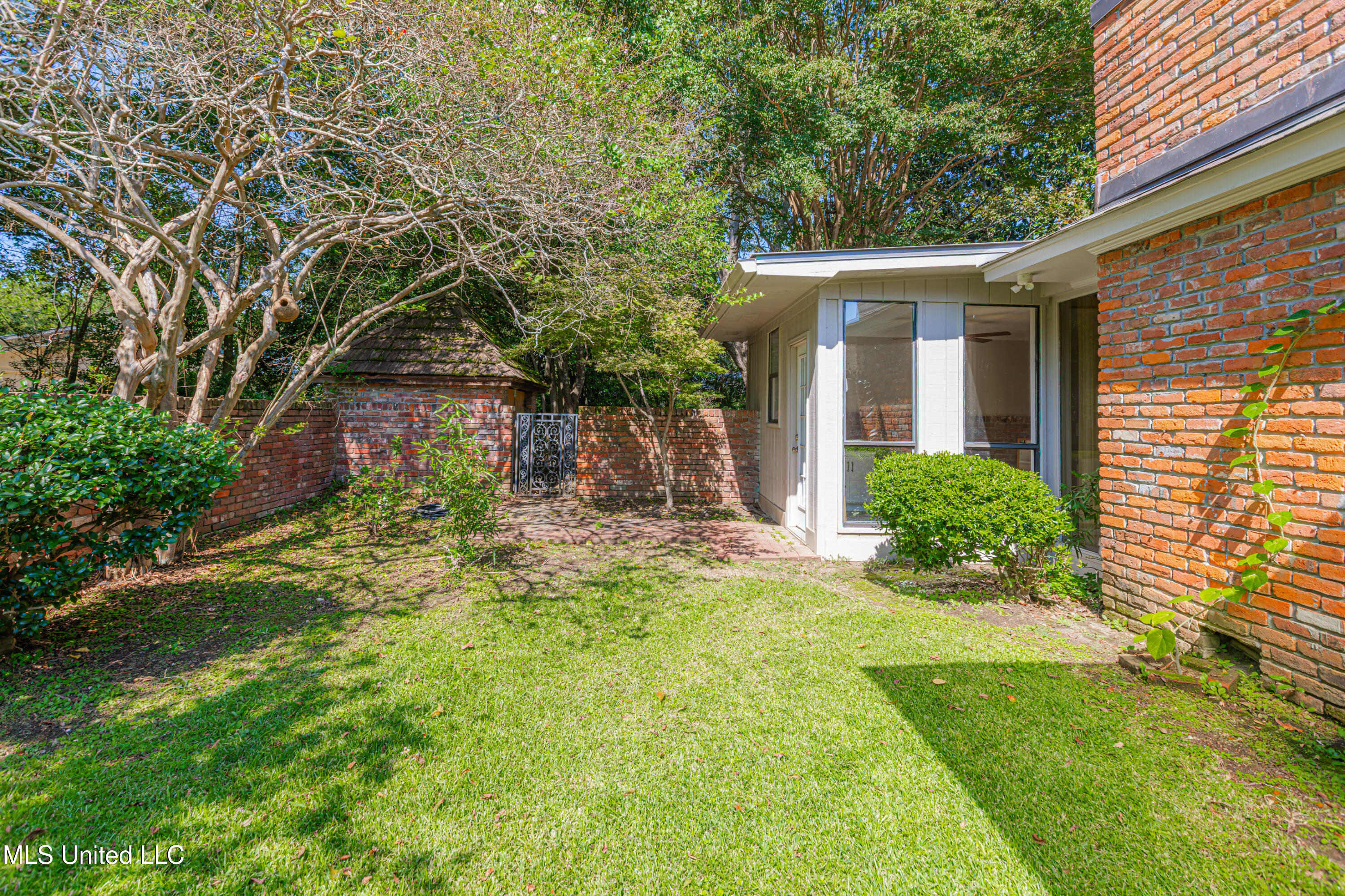 406 Rollingwood Drive Jackson, MS 39211 - Photo 41 of 48 1R4A4169-Enhanced-NR