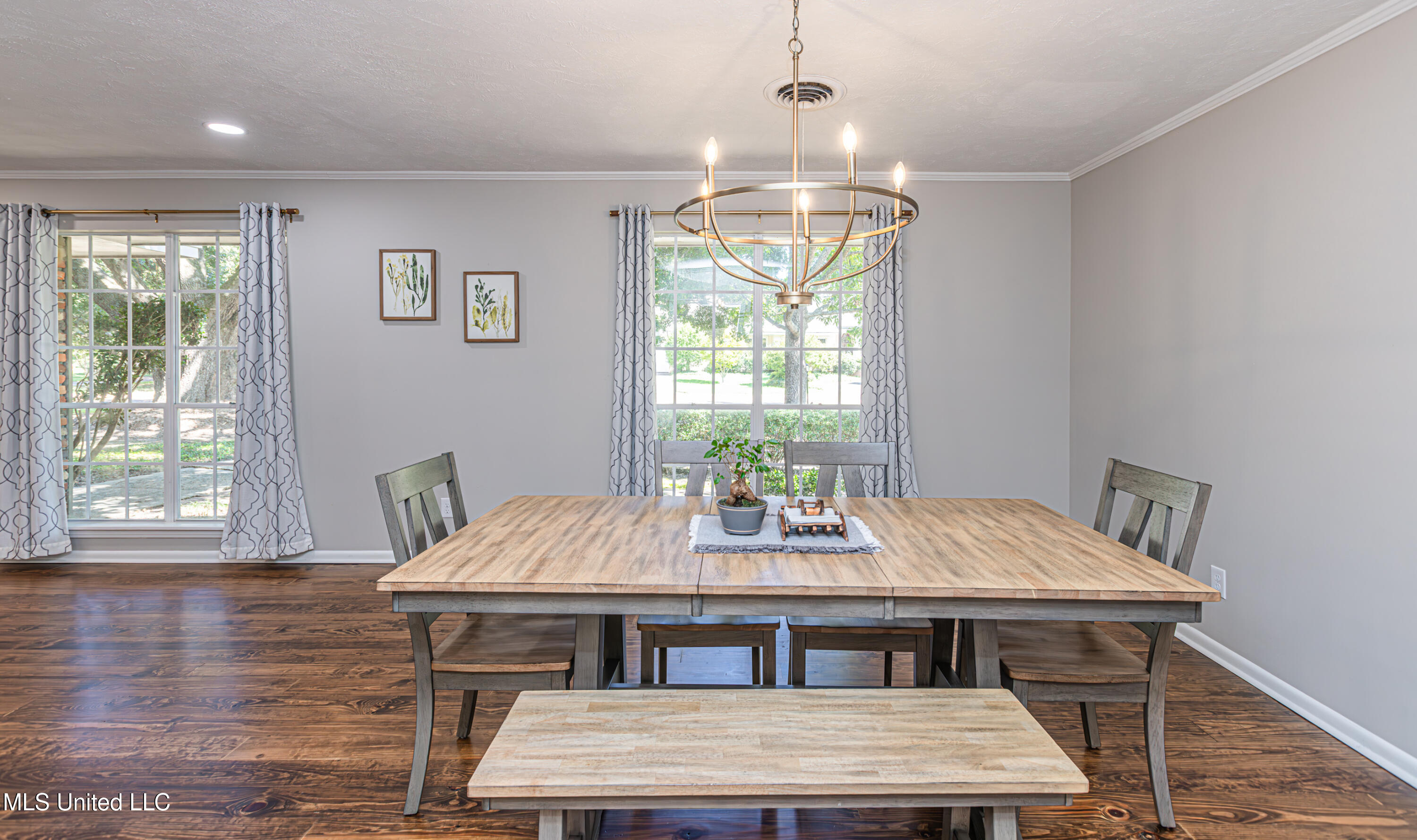 406 Rollingwood Drive Jackson, MS 39211 - Photo 6 of 48 1R4A4183-Enhanced-NR