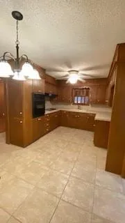 $2,695 | 2325 South 38th Street, Abilene, TX 79605