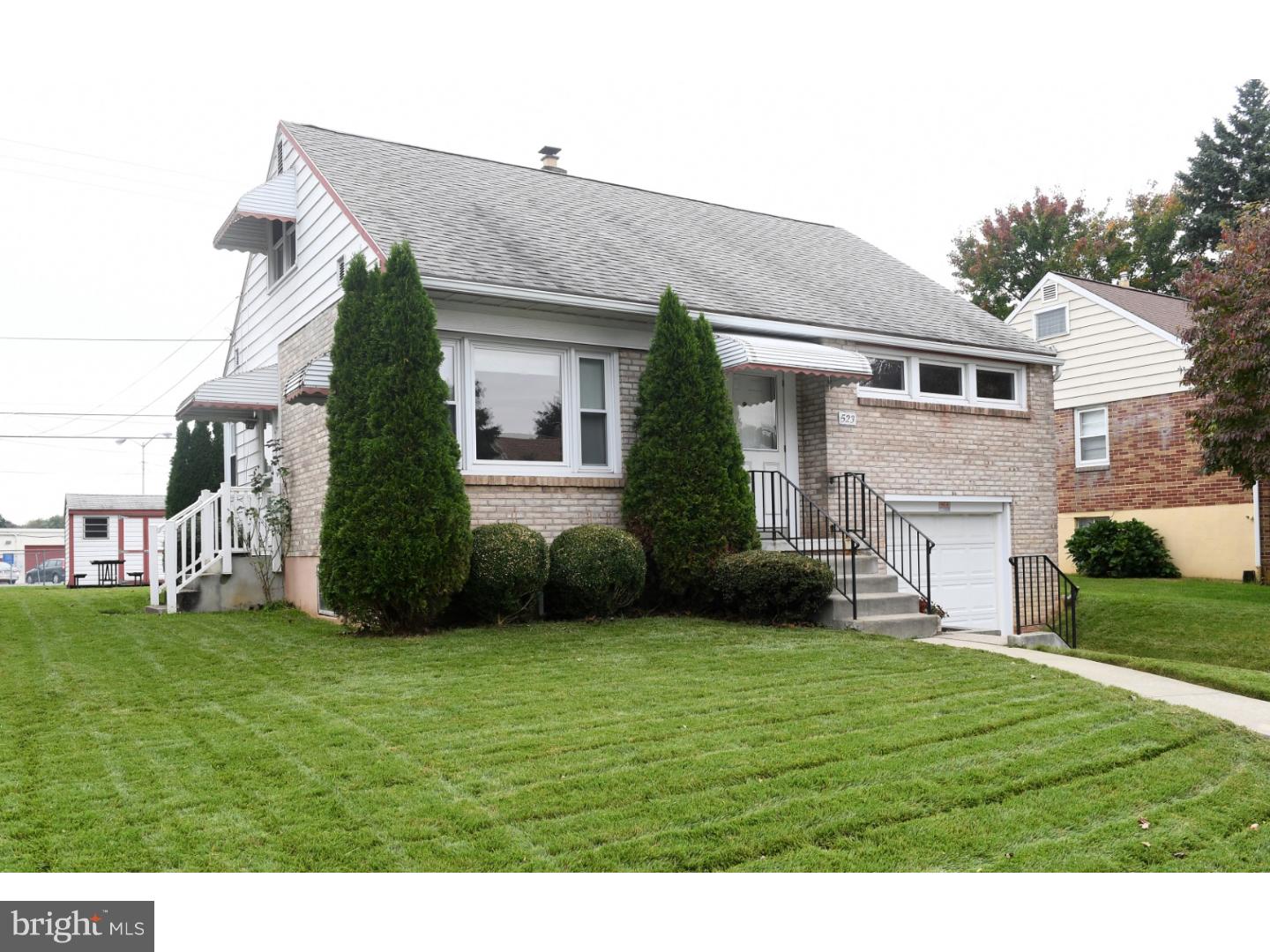 523 Harding Avenue Reading, PA 19607 - Photo 3 of 16