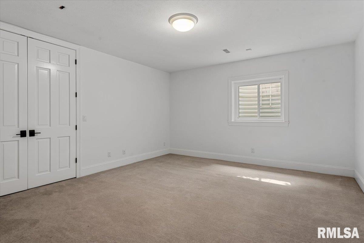 3404 Embassy Drive Springfield, IL 62711 - Photo 43 of 57