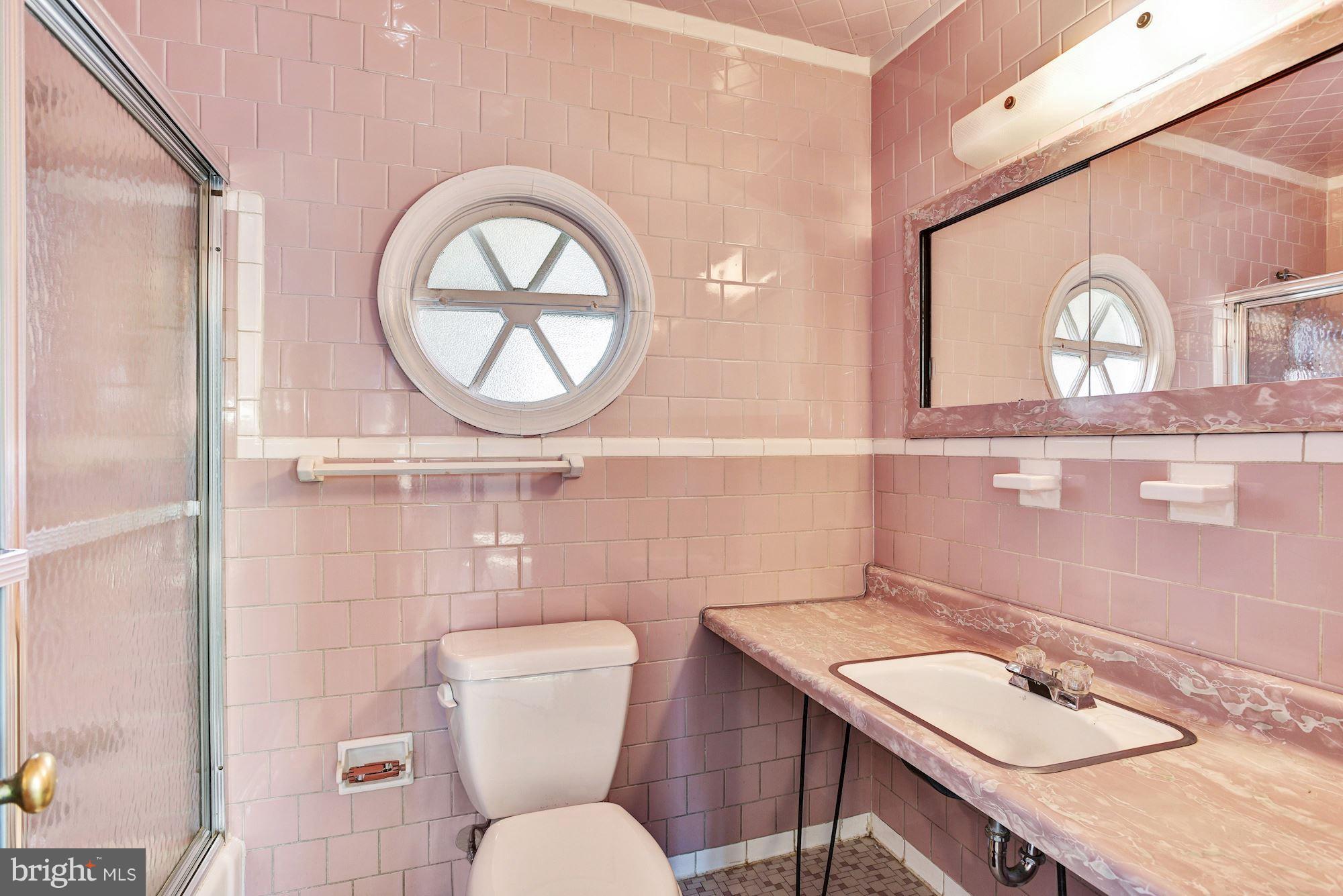 627 Hillen Road Baltimore, MD 21286 - Photo 15 of 31 Master Suite Bath