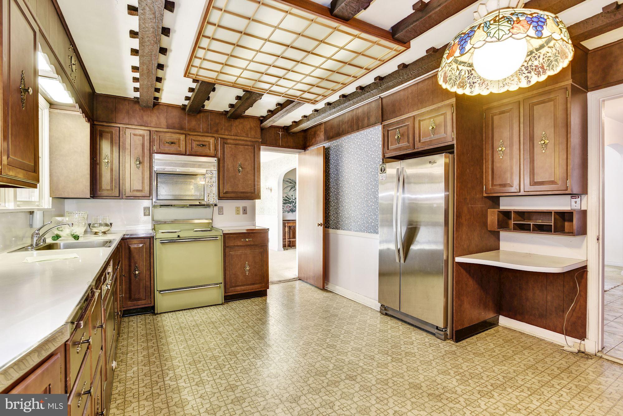 627 Hillen Road Baltimore, MD 21286 - Photo 9 of 31 Kitchen