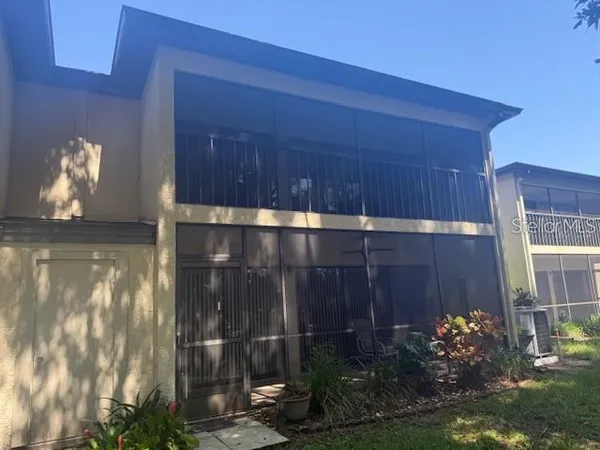 $1,950 | 6120 Country Club Way, Unit 207, Sarasota, FL 34243