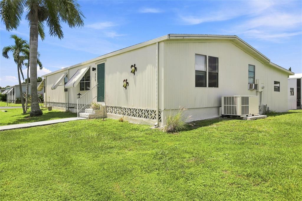 252 Loon Lane, Unit 252 Naples, FL 34114 - Photo 48 of 69 Gallery Image 48