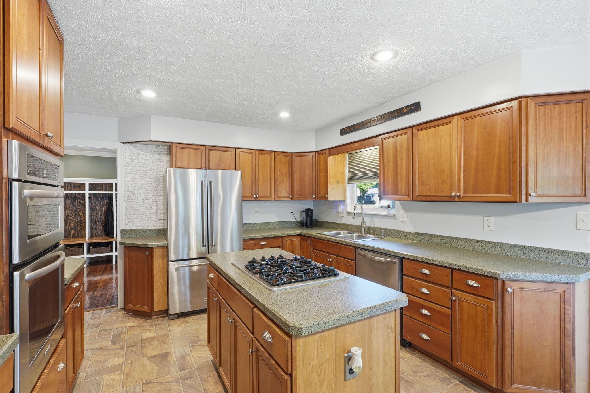95 Timber Ridge Drive Pickerington, OH 43147 - Photo 19 of 71 16-web-or-mls-95-timber-ridge-dr