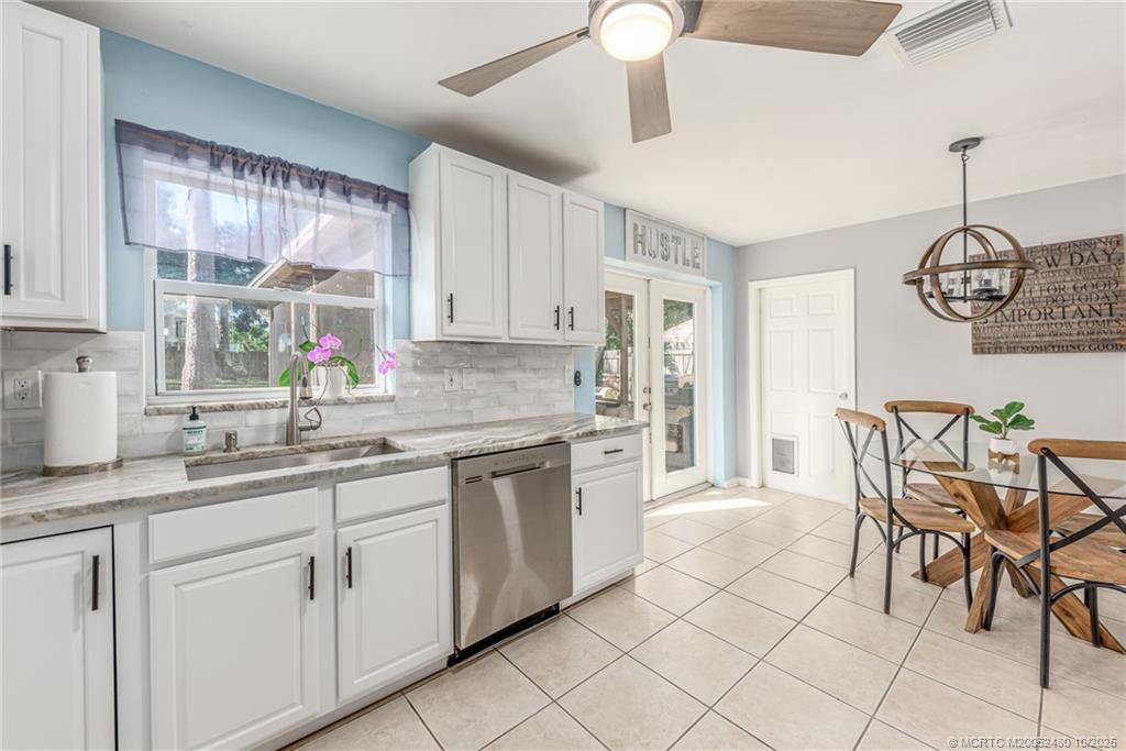 3156 Southeast Mimosa Street Stuart, FL 34997 - Photo 19 of 38