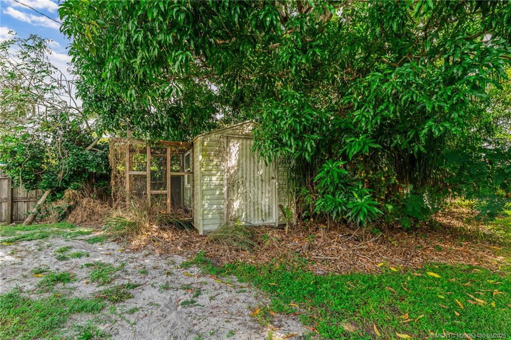 3156 Southeast Mimosa Street Stuart, FL 34997 - Photo 34 of 38
