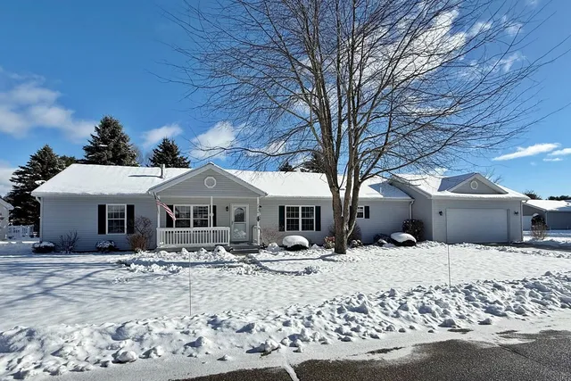 $172,000 | 7750 Sunset Shores Drive, Canadian Lakes, MI 49346