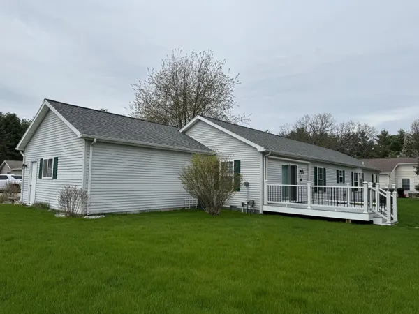 $169,900 | 7750 Sunset Shores Drive, Canadian Lakes, MI 49346