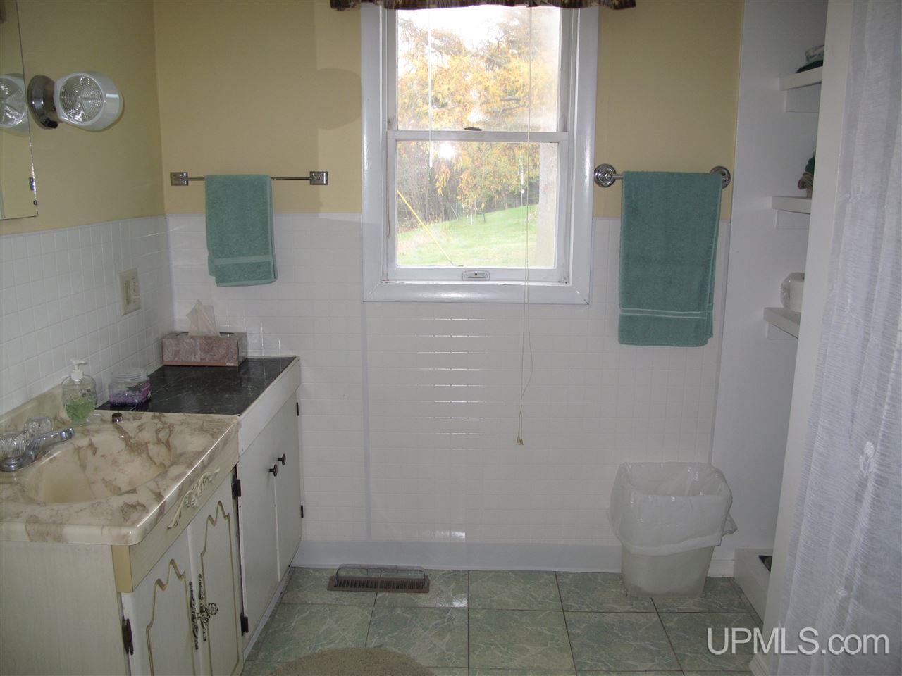21851 Ridge Road Grand Marais, MI 49839 - Photo 8 of 29
