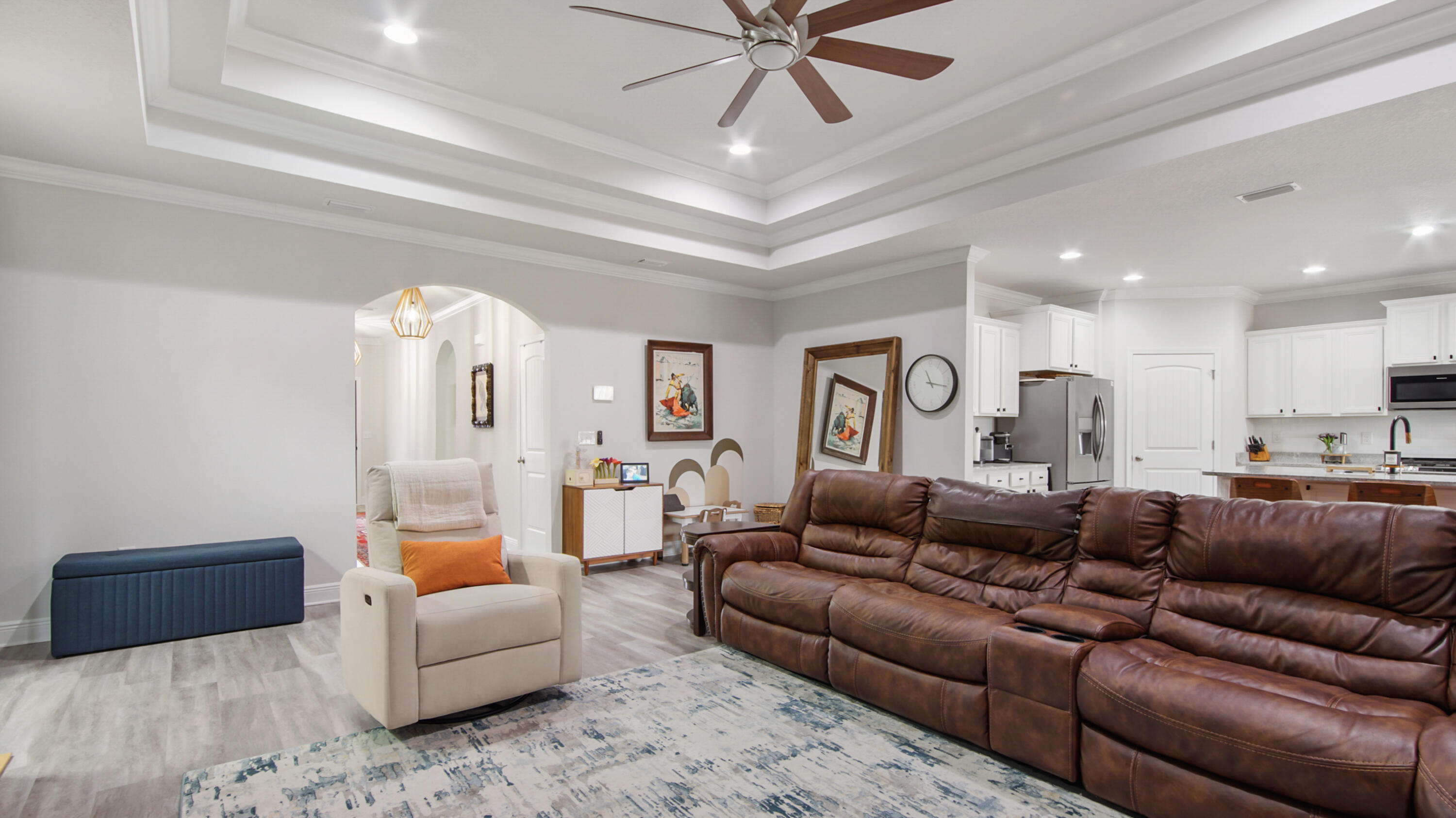 38 Norwich Road Freeport, FL 32439 - Photo 12 of 42 a living room with furniture and a ceiling fan