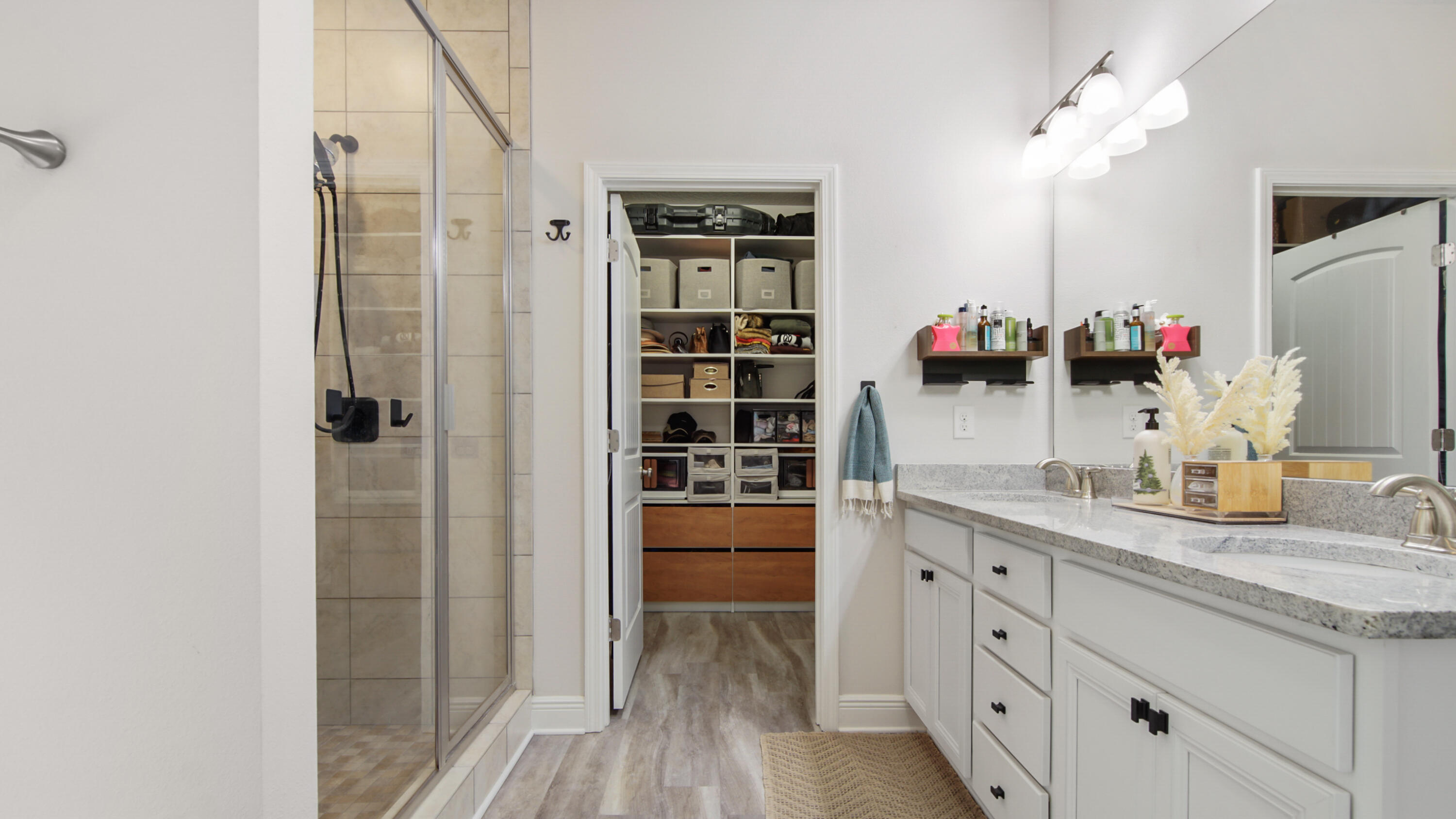 38 Norwich Road Freeport, FL 32439 - Photo 17 of 42 a kitchen with sink and cabinets