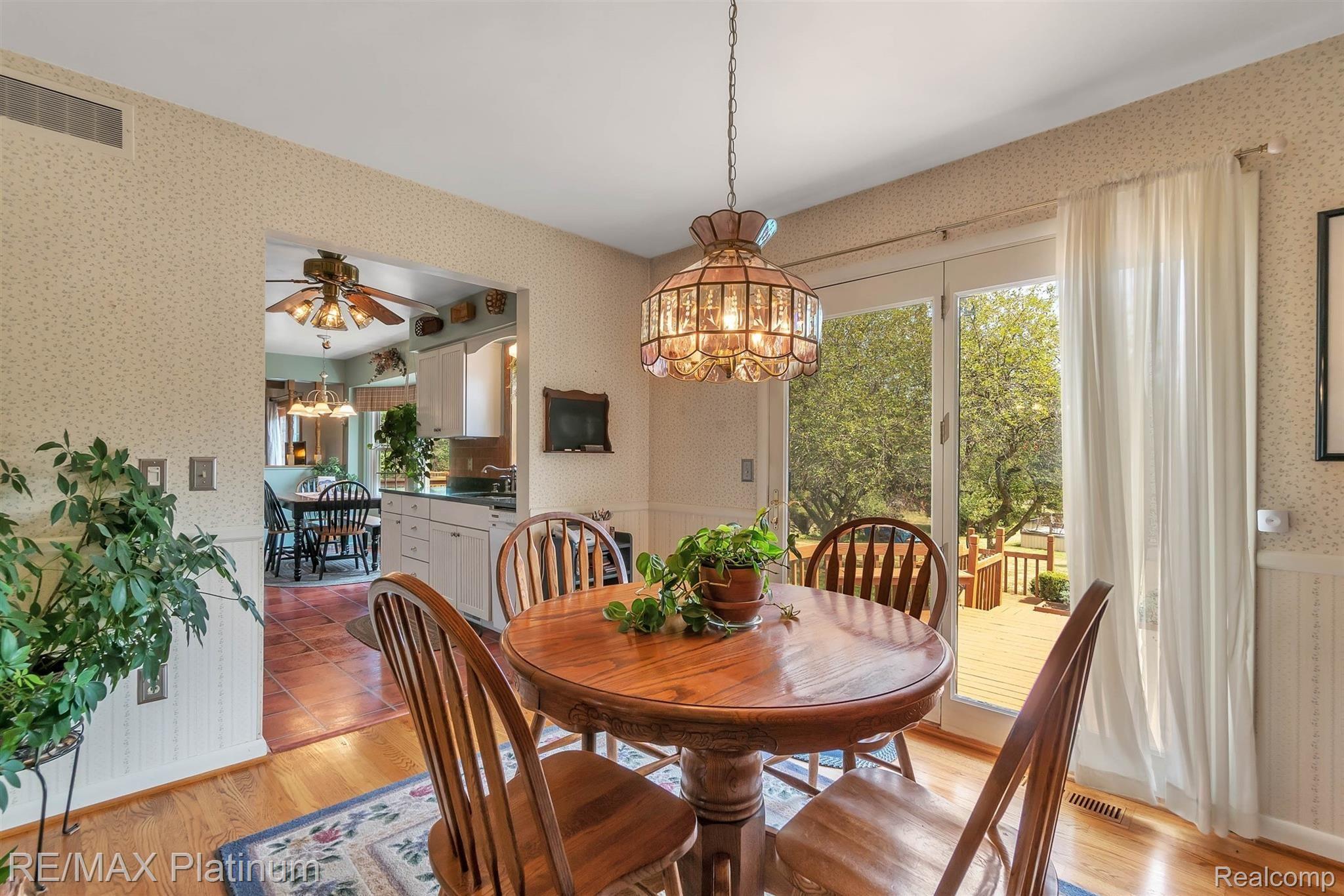 13367 Fenton Road Fenton, MI 48430 - Photo 11 of 44 11-13367 Fenton Rd-WindowStill-Real.jpg