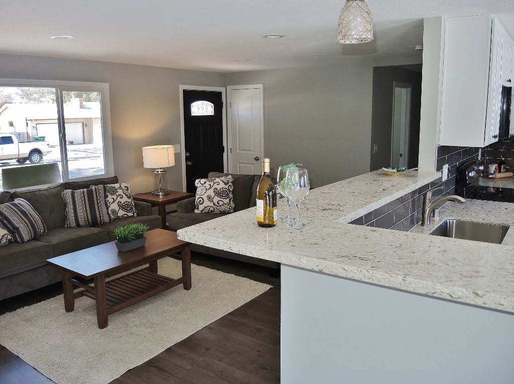 2511 South Bates Road Spokane Valley, WA 99206 - Photo 3 of 20 Gallery Image 3