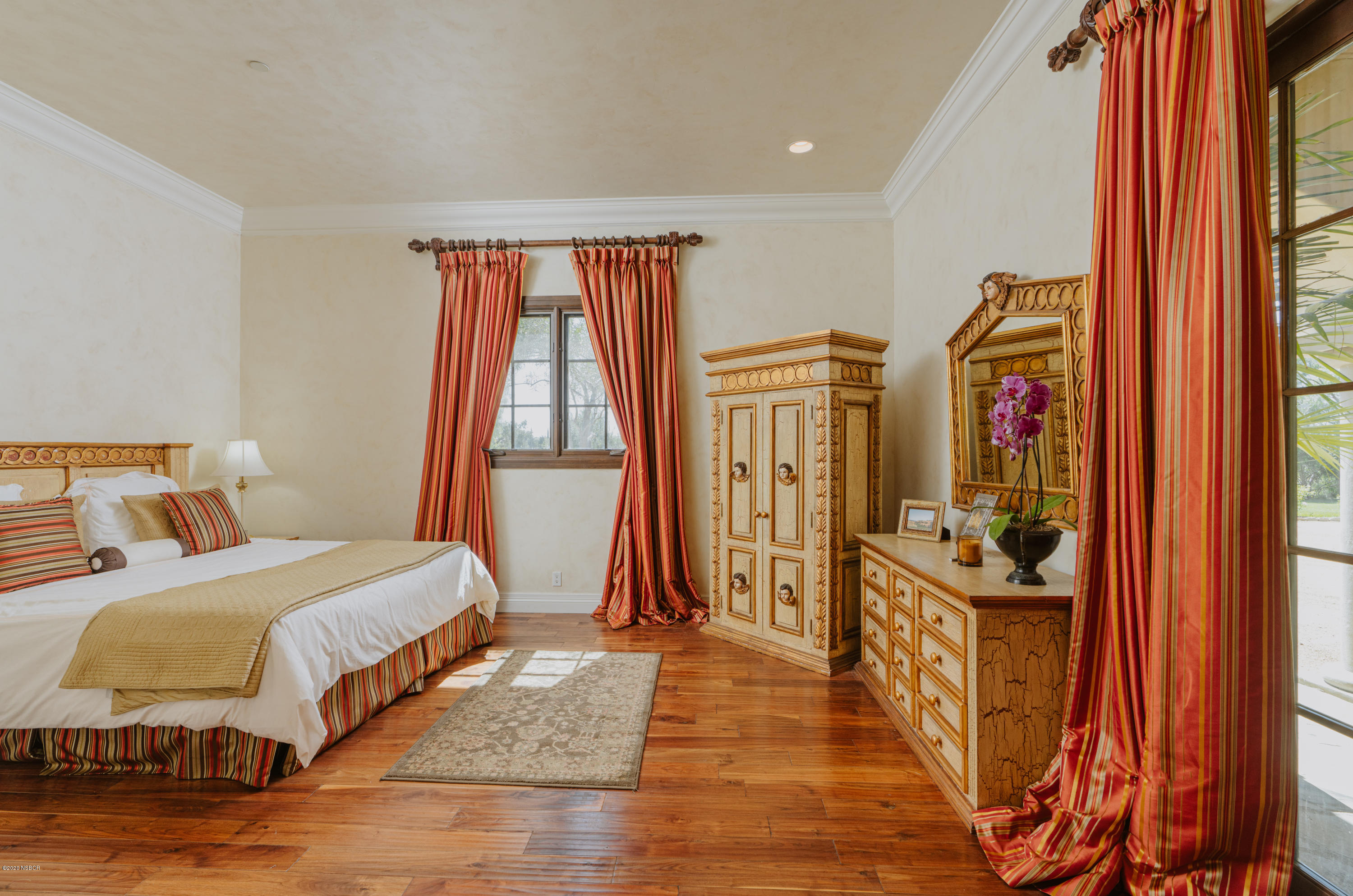 1721 North Refugio Road Santa Ynez, CA 93460 - Photo 23 of 59 Downstairs Ensuite Bed 1