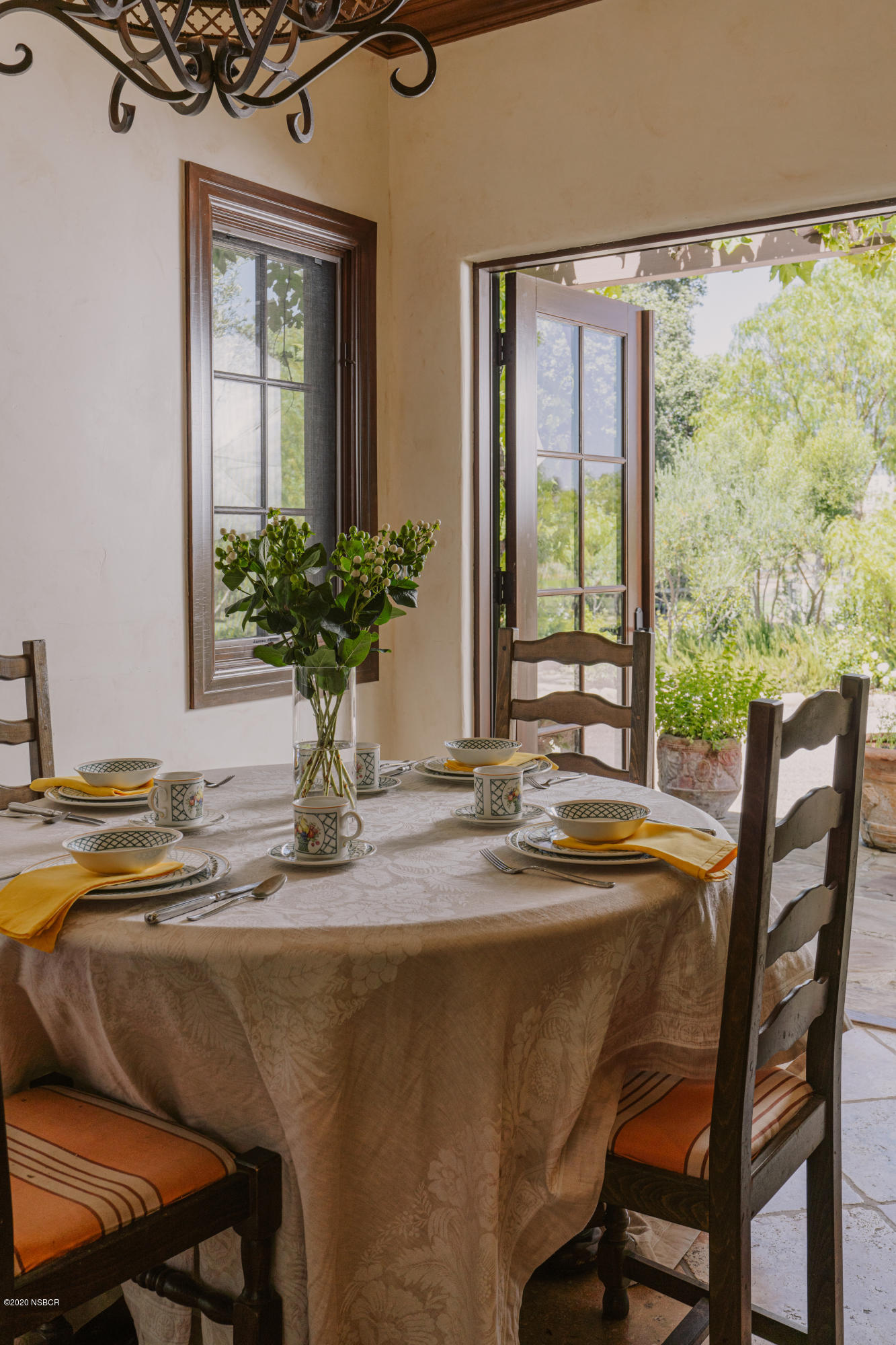 1721 North Refugio Road Santa Ynez, CA 93460 - Photo 29 of 59 Breakfast Nook in Kitchen
