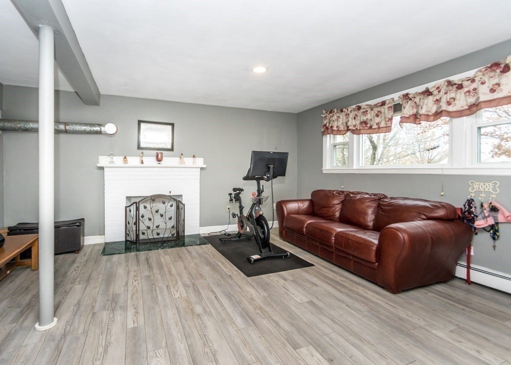 170 Ravenswood Road Waltham, MA 02453 - Photo 14 of 15