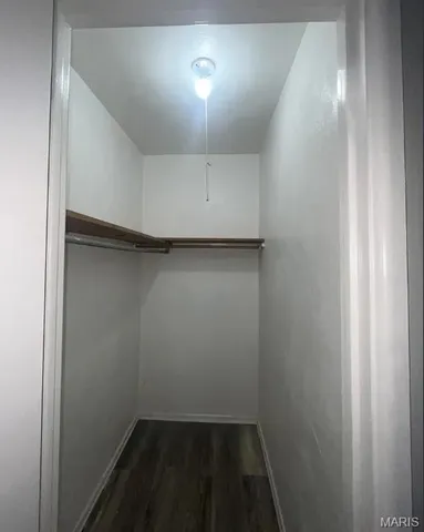 $825 | 4774 Kings Drive, Unit G, St. Louis, MO 63116