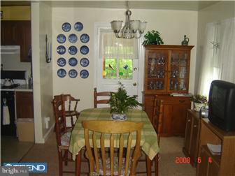 138 Erdenheim Road Glenside, PA 19038 - Photo 3 of 11 Gallery Image 3