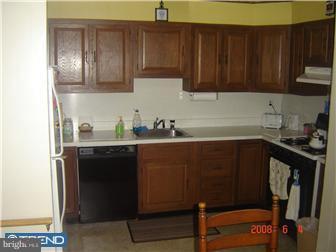138 Erdenheim Road Glenside, PA 19038 - Photo 5 of 11 Gallery Image 5