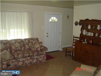 138 Erdenheim Road Glenside, PA 19038 - Photo 7 of 11 Gallery Image 7