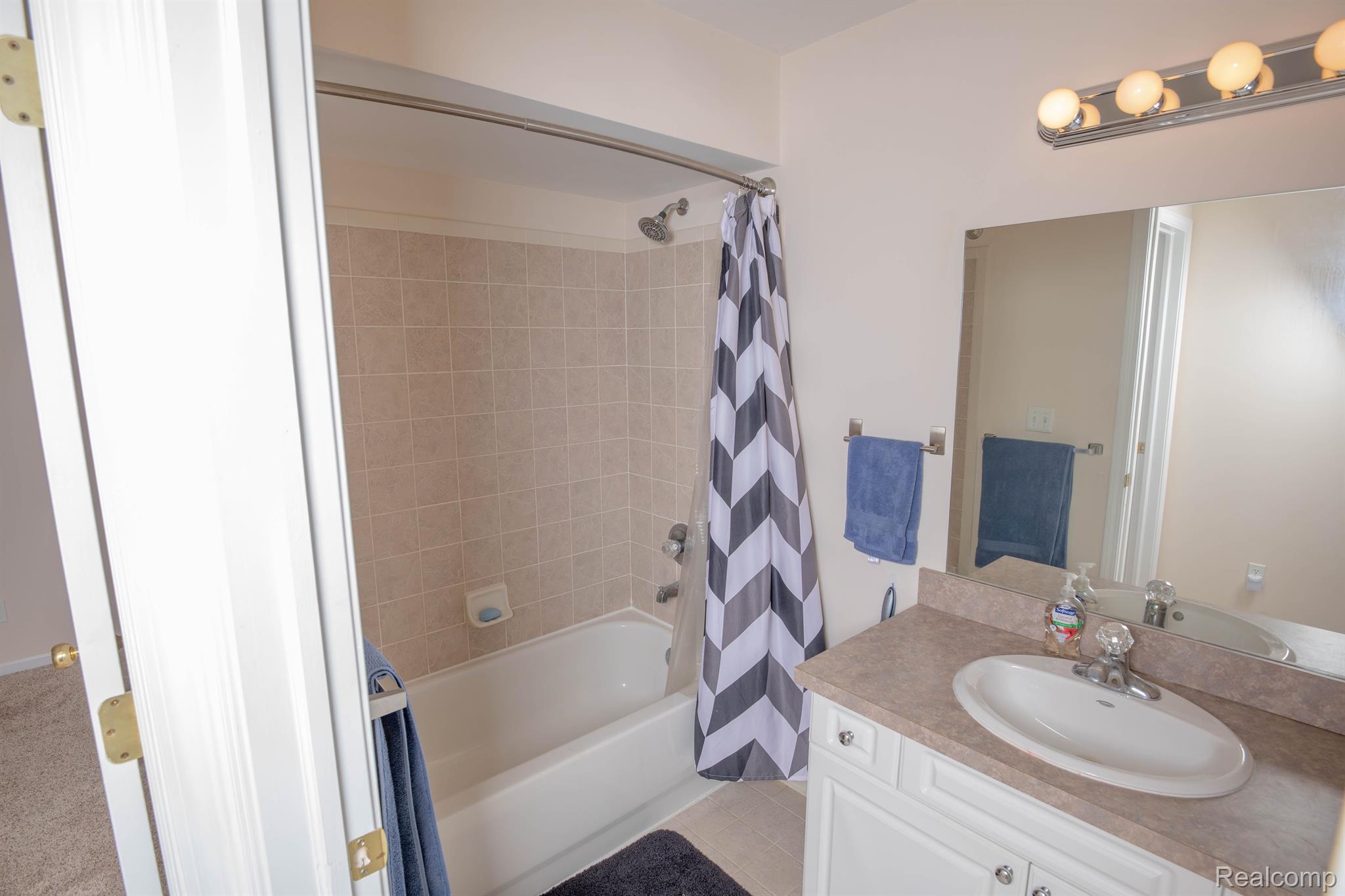 3483 Tremonte Circle Rochester, MI 48306 - Photo 10 of 23 Gallery Image 10