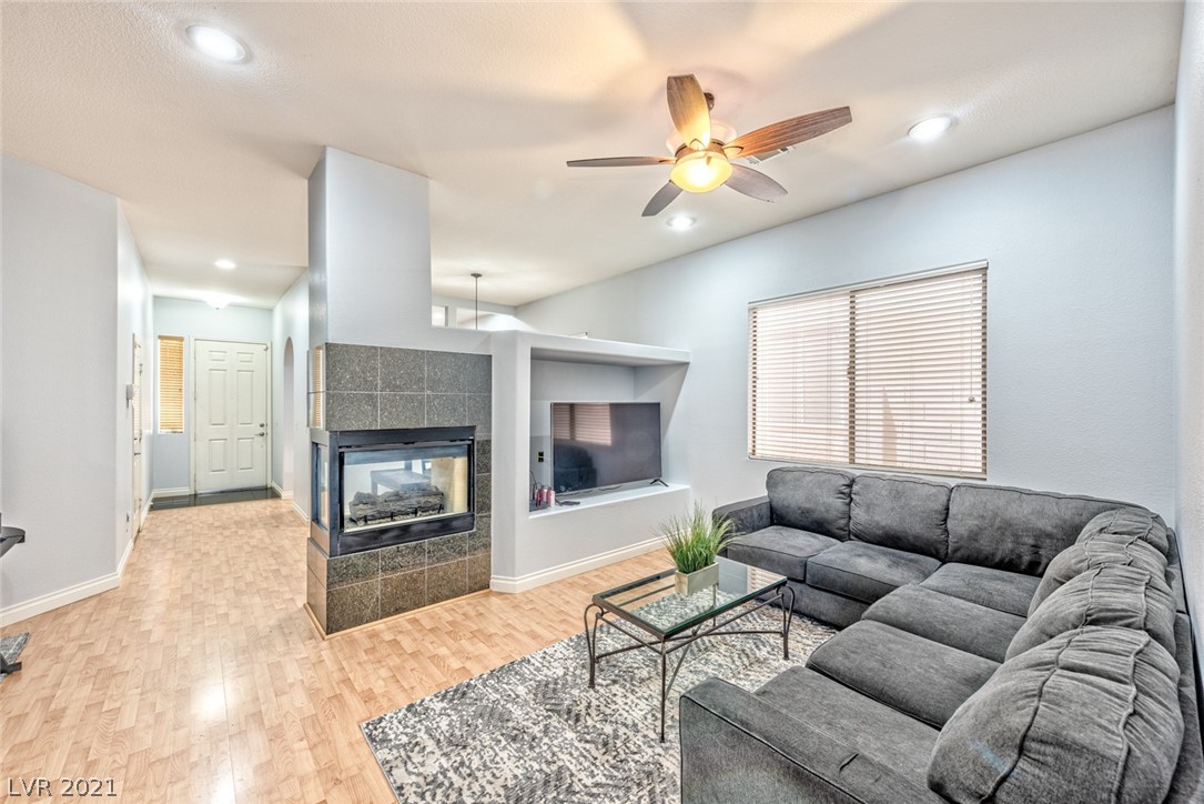 280 Cascade Mist Avenue Las Vegas, NV 89123 - Photo 3 of 24