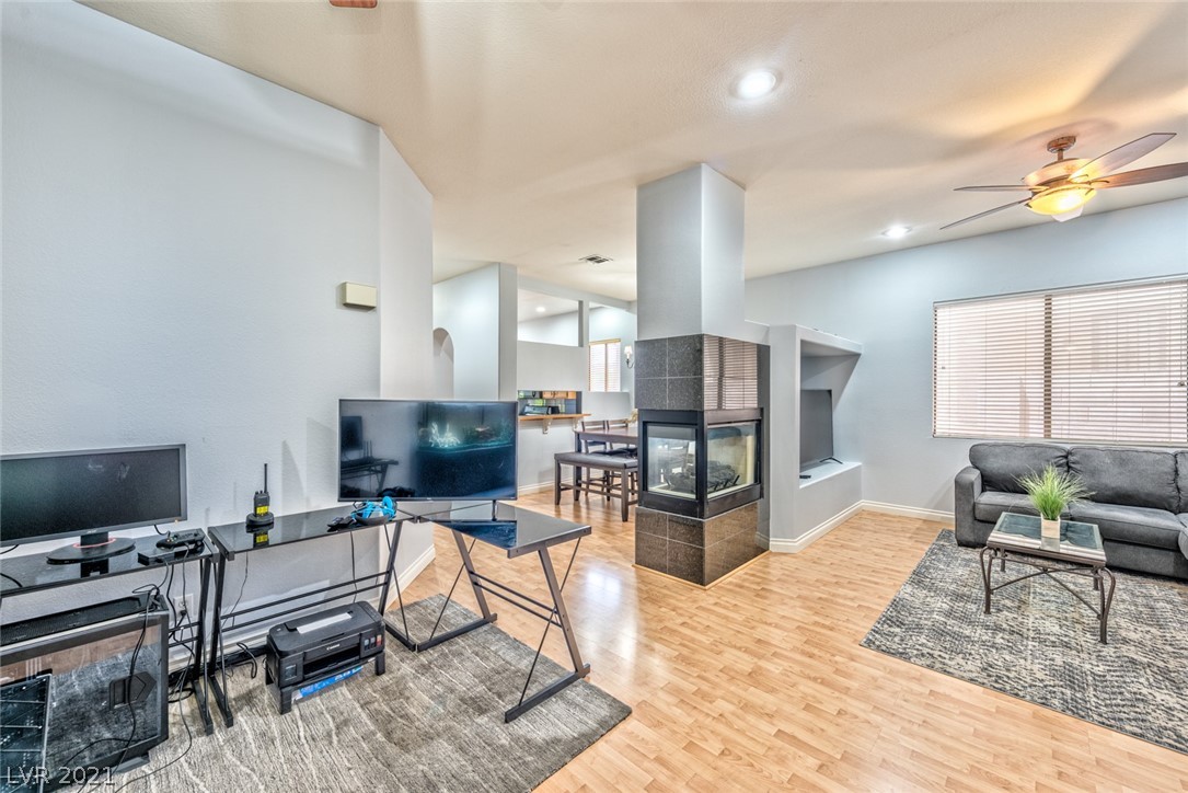 280 Cascade Mist Avenue Las Vegas, NV 89123 - Photo 4 of 24