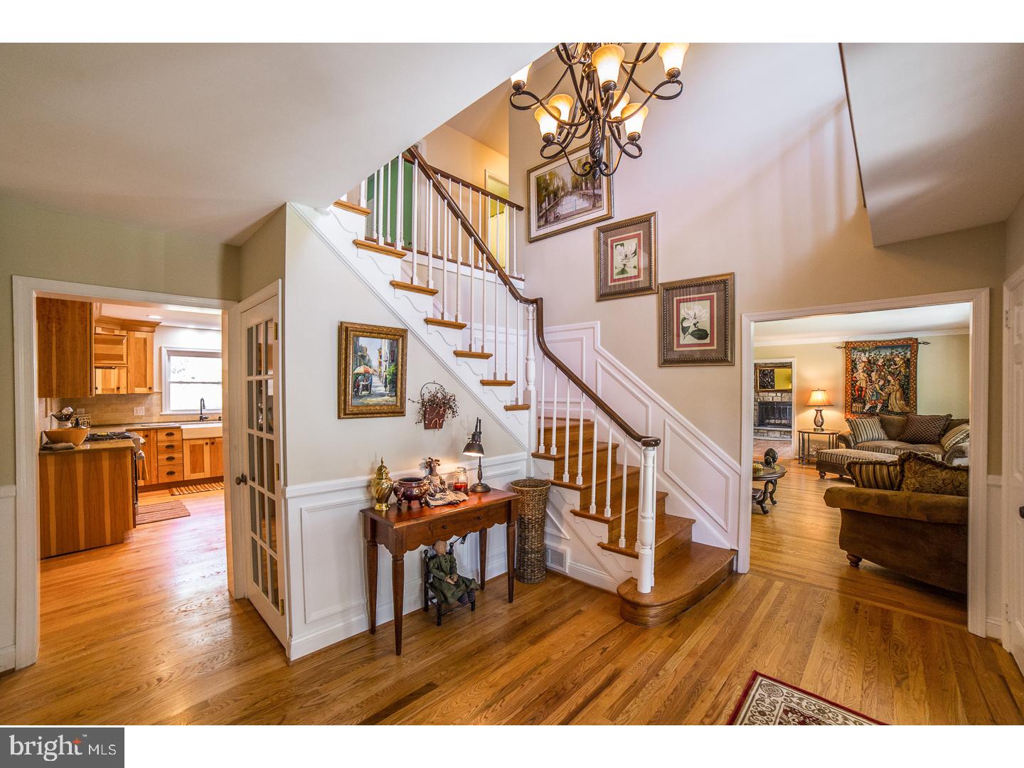 309 Plymouth Road Ambler, PA 19002 - Photo 3 of 25 Foyer