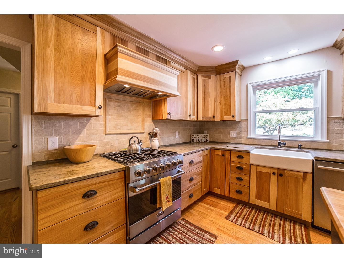 309 Plymouth Road Ambler, PA 19002 - Photo 10 of 25 Kitchen