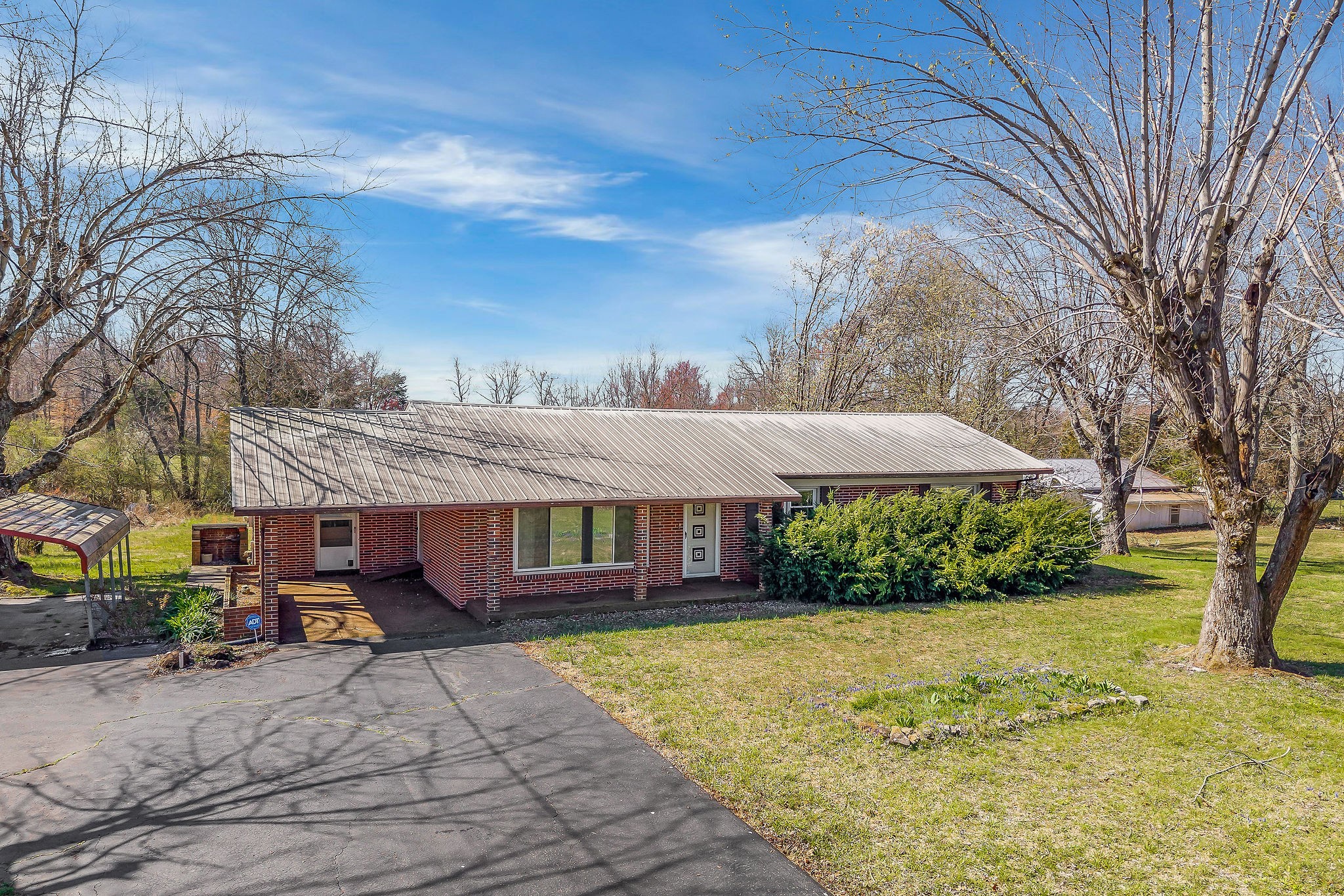 5373 Village Road Cookeville, TN 38506 - Photo 1 of 44 Gallery Image 1