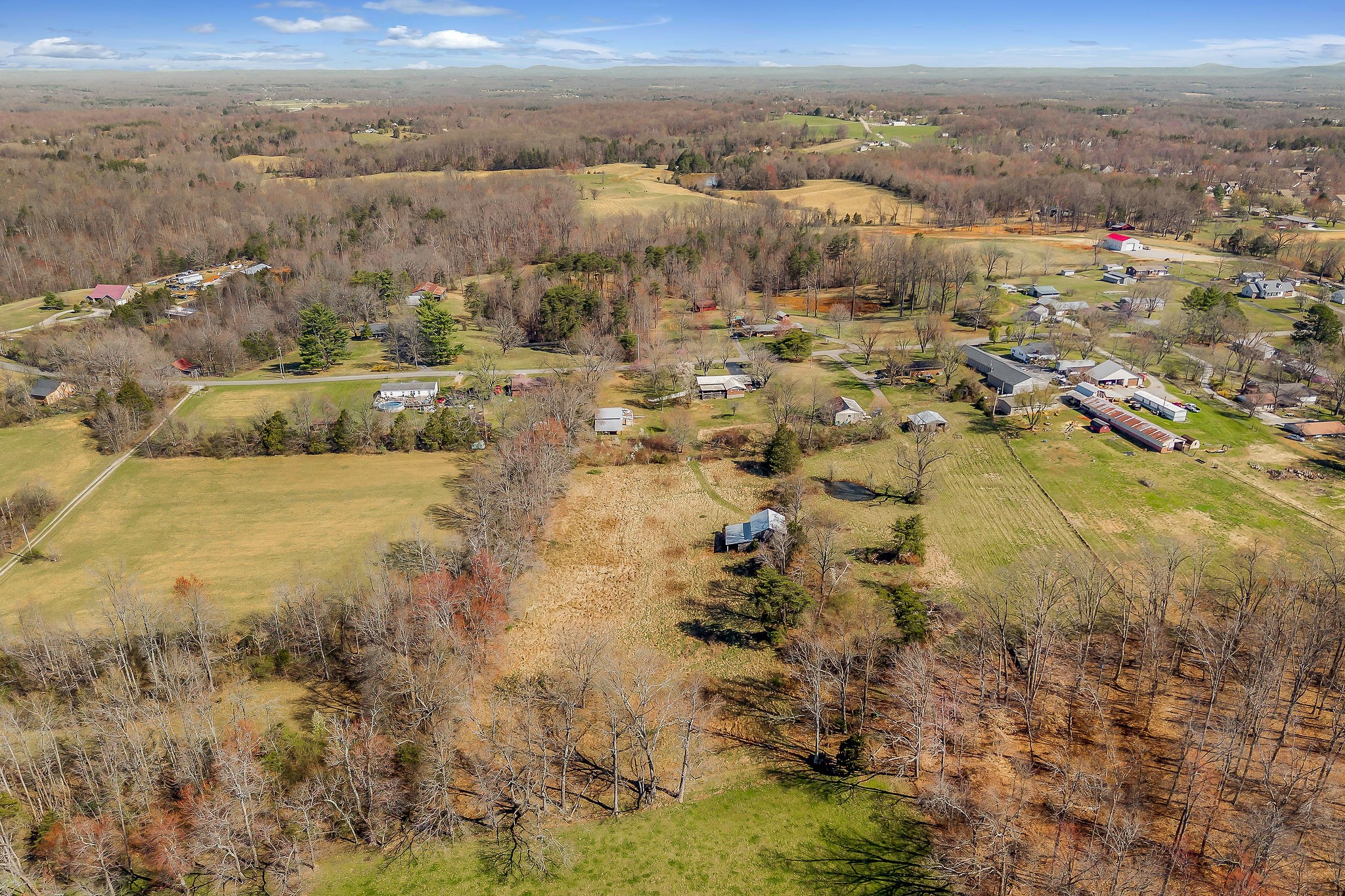 5373 Village Road Cookeville, TN 38506 - Photo 7 of 44 Gallery Image 7
