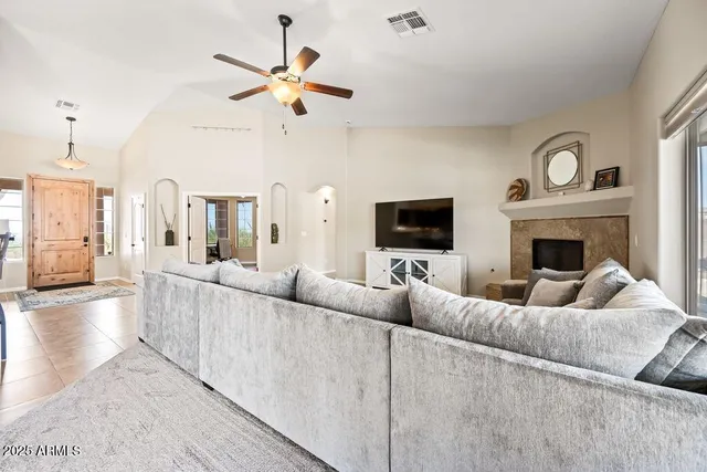 $824,900 | 86 East Moon Vista Street, Apache Junction, AZ 85119