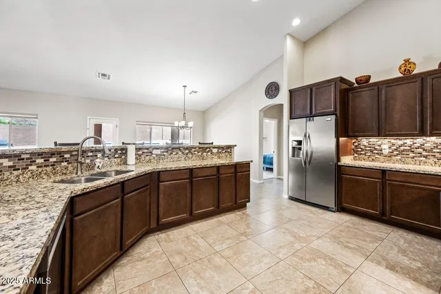 $824,900 | 86 East Moon Vista Street, Apache Junction, AZ 85119