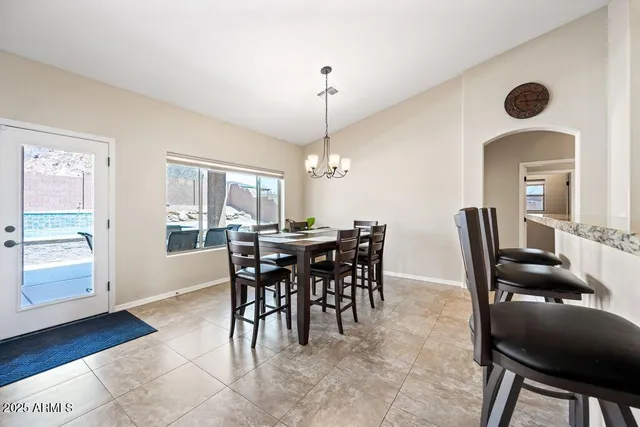 $824,900 | 86 East Moon Vista Street, Apache Junction, AZ 85119