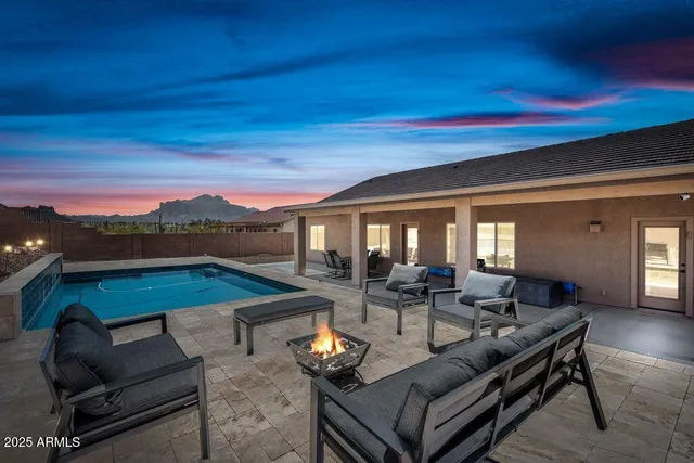 $824,900 | 86 East Moon Vista Street, Apache Junction, AZ 85119