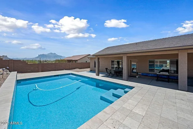 $824,900 | 86 East Moon Vista Street, Apache Junction, AZ 85119