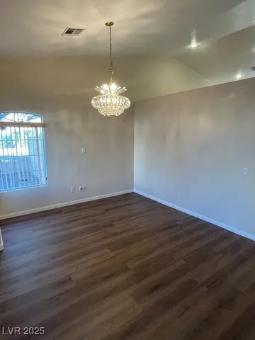 $2,550 | 9011 West Viking Road, Las Vegas, NV 89147