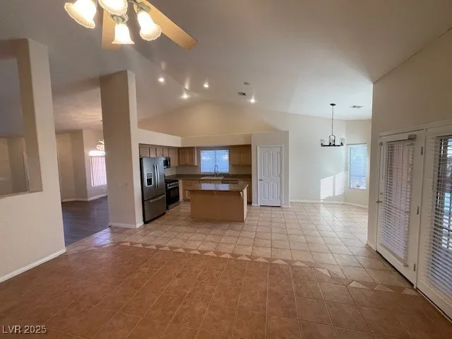 $2,550 | 9011 West Viking Road, Las Vegas, NV 89147