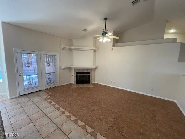 $2,550 | 9011 West Viking Road, Las Vegas, NV 89147