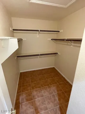 $2,550 | 9011 West Viking Road, Las Vegas, NV 89147