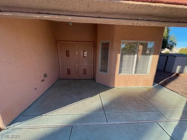 $2,550 | 9011 West Viking Road, Las Vegas, NV 89147