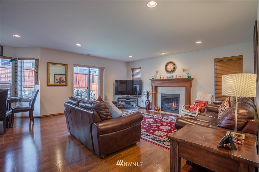 3203 172 Street Southeast Bothell, WA 98012 - Photo 4 of 16