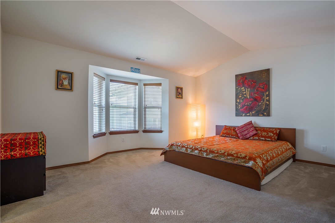 3203 172 Street Southeast Bothell, WA 98012 - Photo 6 of 16