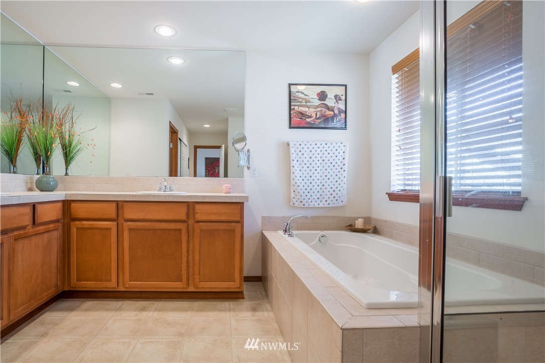 3203 172 Street Southeast Bothell, WA 98012 - Photo 7 of 16